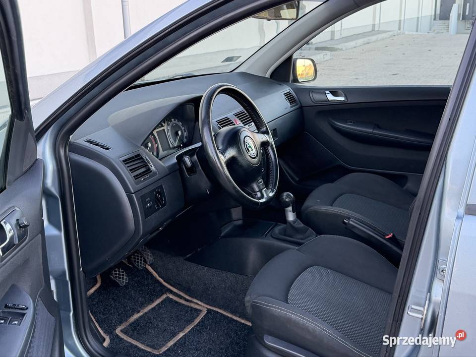 Skoda Fabia 14 Benzyna MPI 75 Lift 5Drzwi Ładna komputer pokładowy pomorskie Starogard Gdański