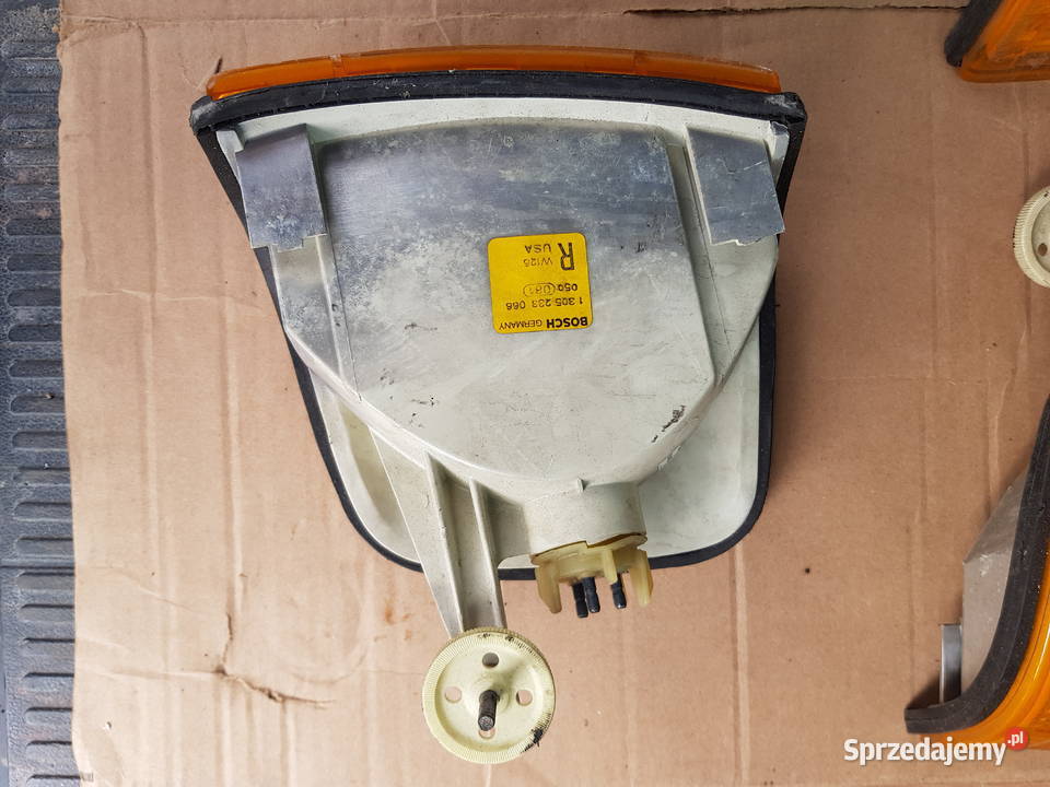 Kierunkowskaz prawy mercedes w126 s klasa USA osobowe Oświetlenie Motoryzacja