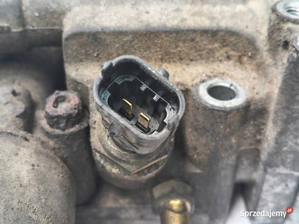 OBUDOWA TERMOSTATU ZAWÓR EGR Opel Zafira B Astra