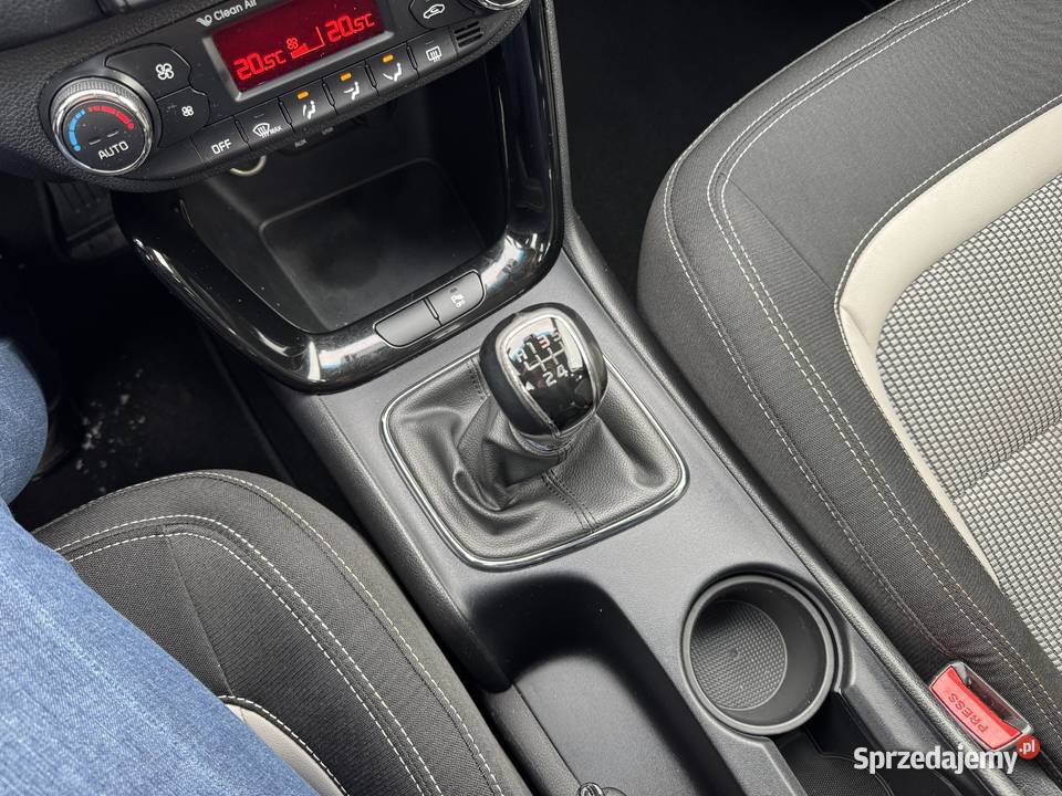 Kia Ceed 16 BENZYNA Klimatronik Nawigacja Kamera Konin sprzedam