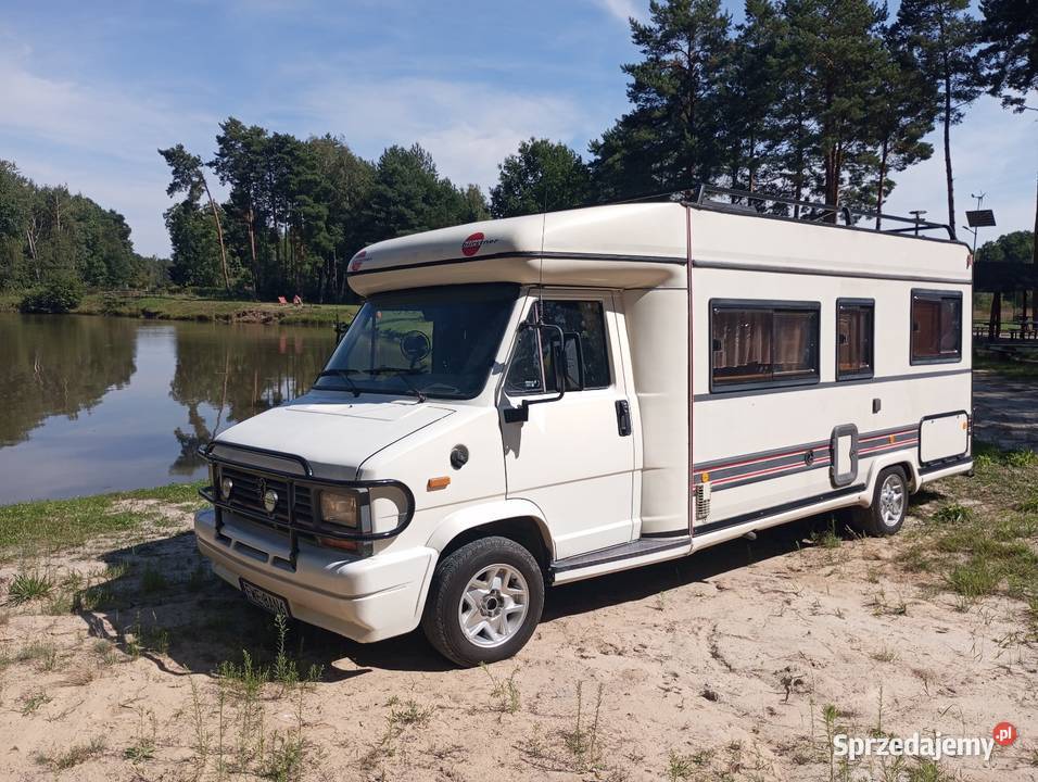Kamper Półintegra Peugeot 230L
