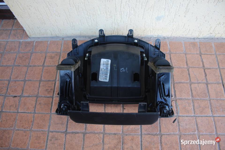 KRATKI NAWIEWU ŚRODKOWE NISSAN NOTE E11 68260 osobowe