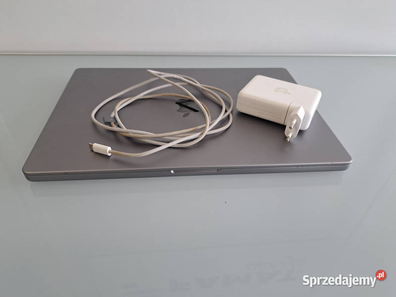 APPLE MACBOOK PRO 16 8788 Warszawa