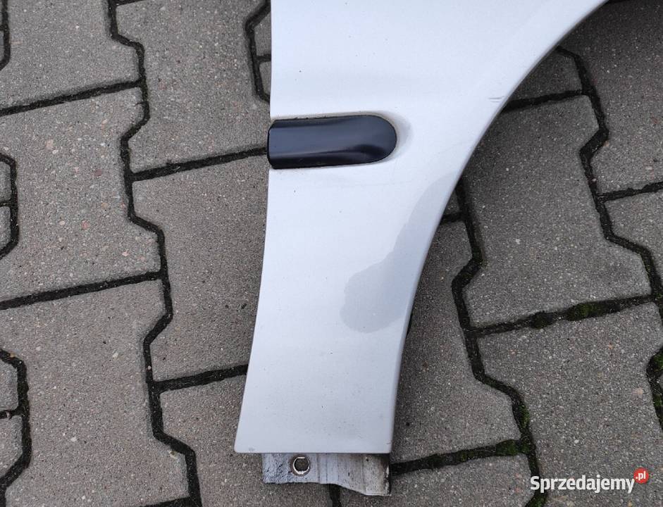 Błotnik przedni prawy Honda Accord 6 NH614M