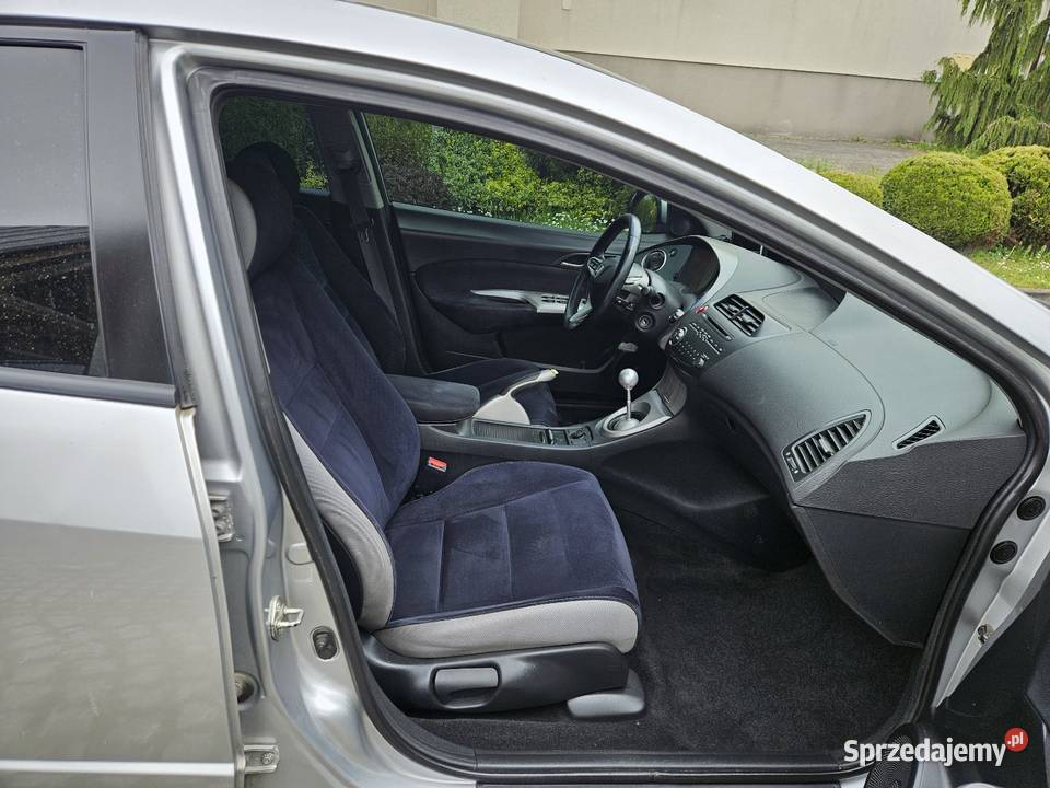Honda Civic VIII Ufo 2007r 22ICtdi Klimatronik 4/5 Ryglice