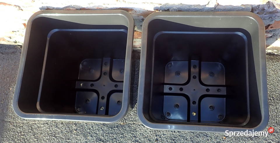 Doniczki produkcyjne P33 25L 33x33x34 kwadratowe Siewierz