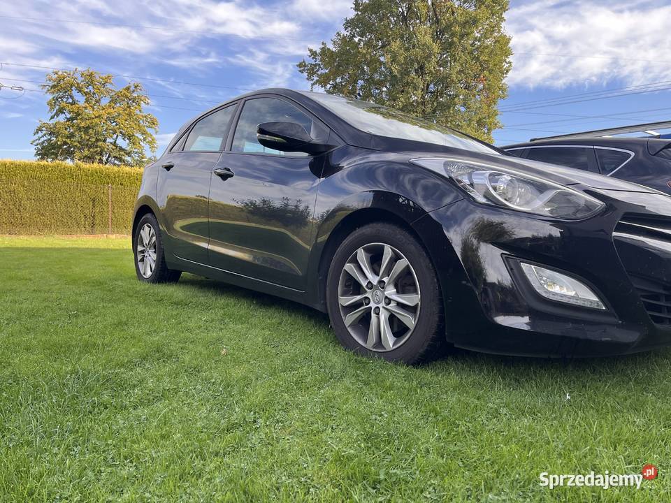 Hyundai i30 - zadbany, bardzo dobry stan techniczny.