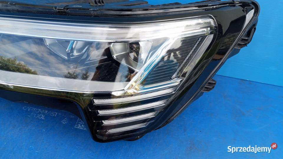 LAMPA LEWY PRZÓD FULL LED EU AUDI ETRON 4KE