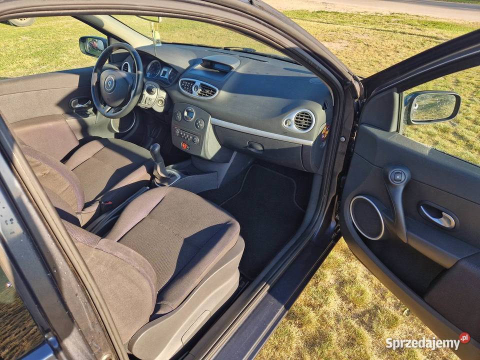 RENAULT CLIO III 16 MOZLIWOSC ZAMIANY Rok produkcji 2006 Płońsk sprzedam