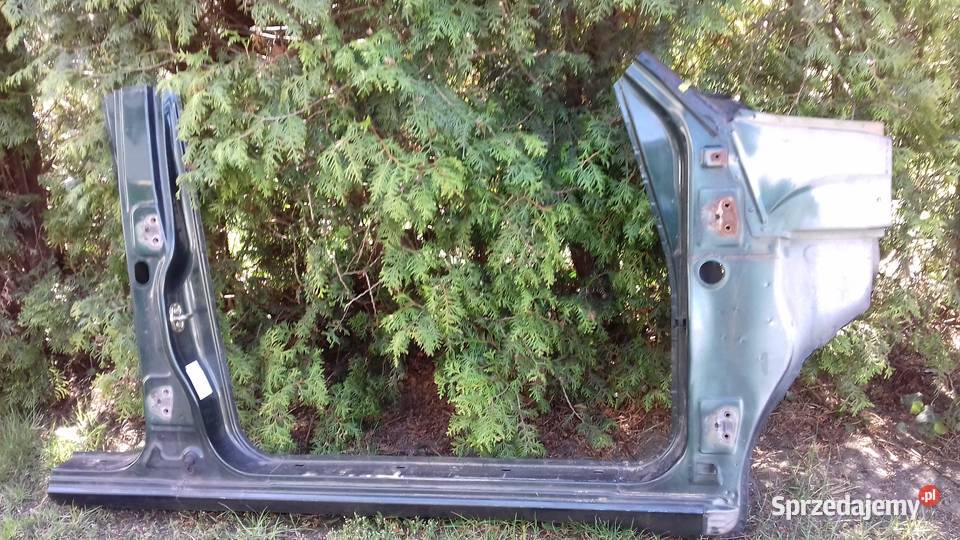 Prawy próg Nissan Terrano 2 long śląskie Kalety