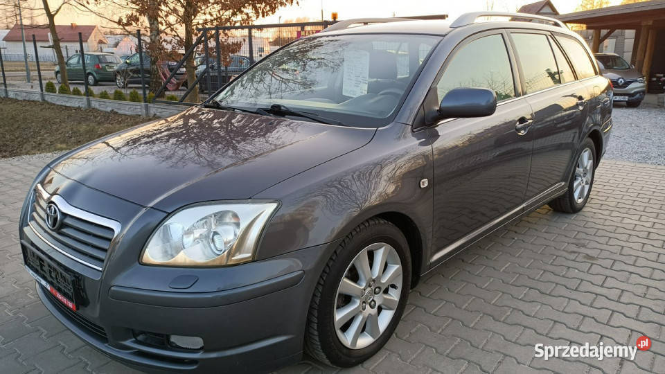 Toyota Avensis 18 Executive Xenon Navi 8kół II Avensis Stare Budy sprzedam