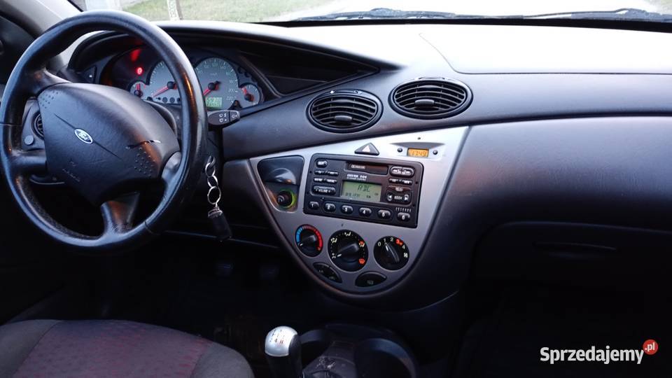 Focus 16 benzyna 2001 Wsola sprzedam