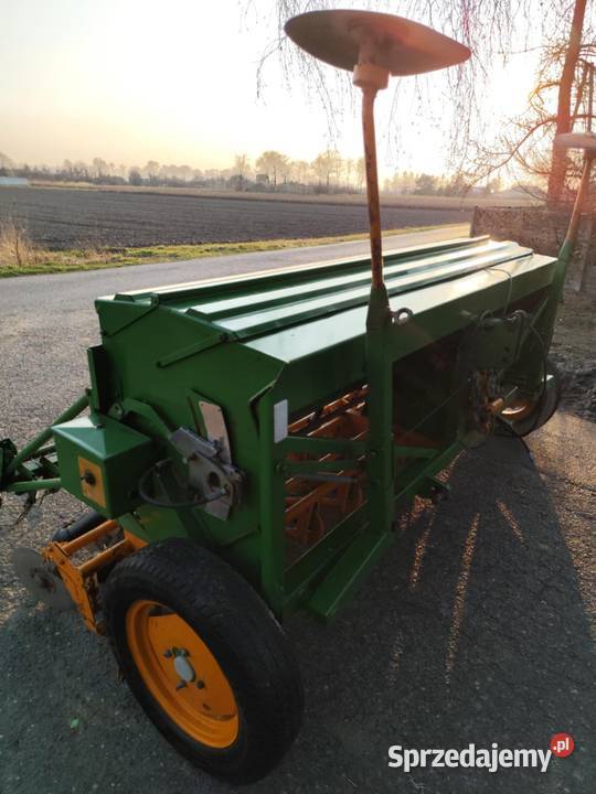 Siewnik Talerzowy Amazone D8 3m 2003r Żychlin
