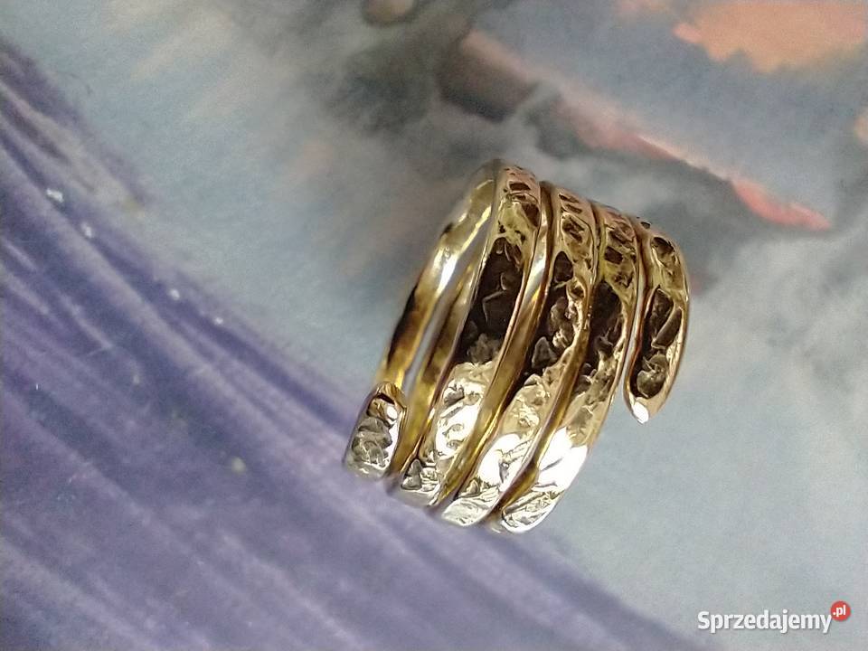 Pierścionek spirala mosiądz złoty metaloplastyka Łódź