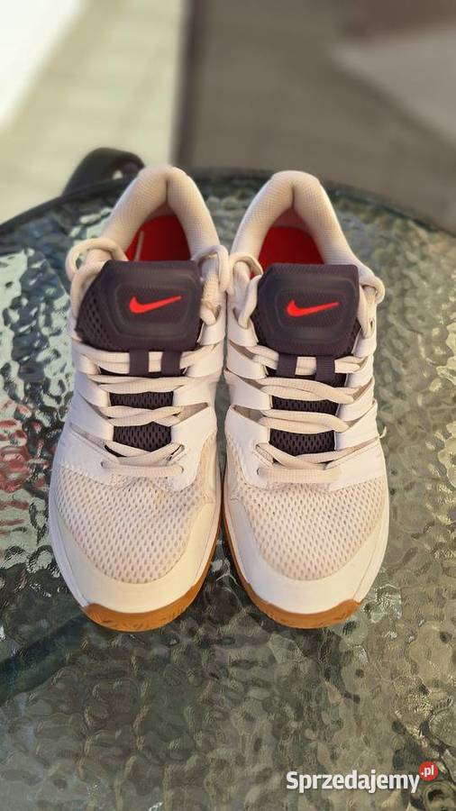 Nike halówki r 40 NOWE Obuwie sportowe Warszawa