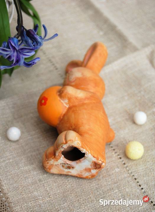 Zając wielkanocny z pisanką figurka ceramika Lublin