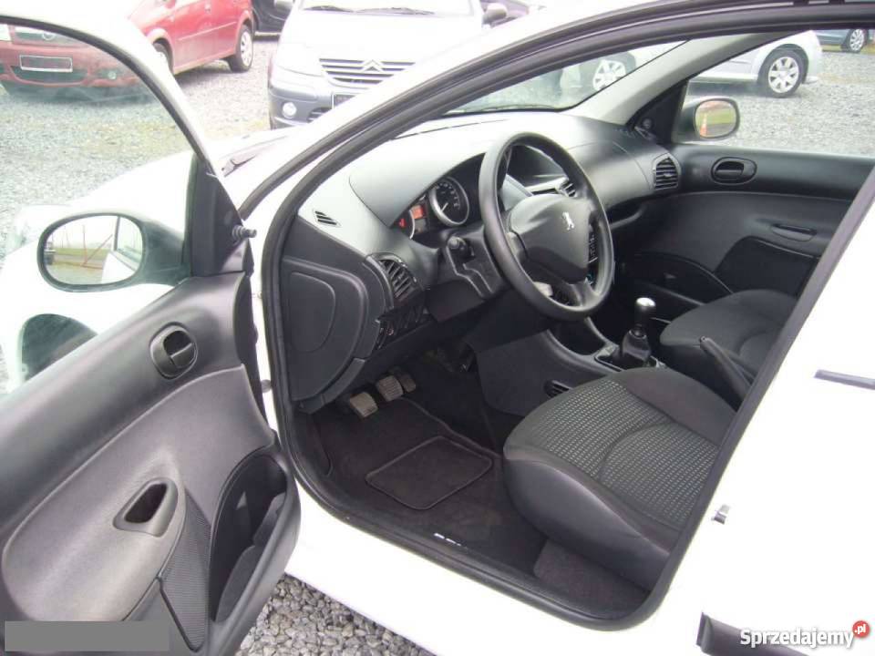Peugeot 206 bialy Hatchback