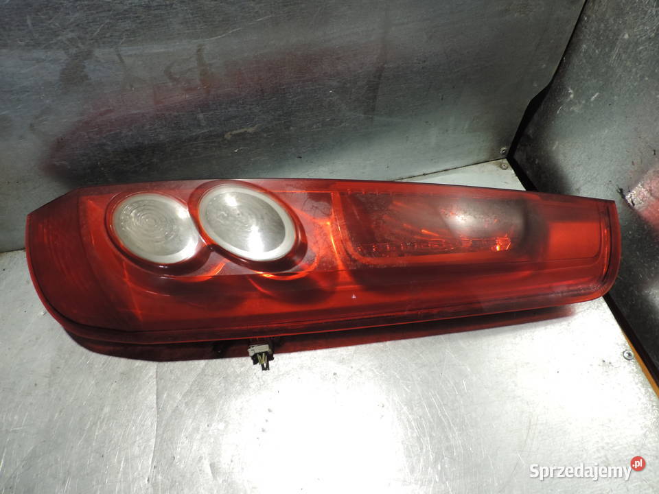LAMPA PRAWY TYŁ TYLNA FORD FIESTA MK6 FL Nowy Sącz