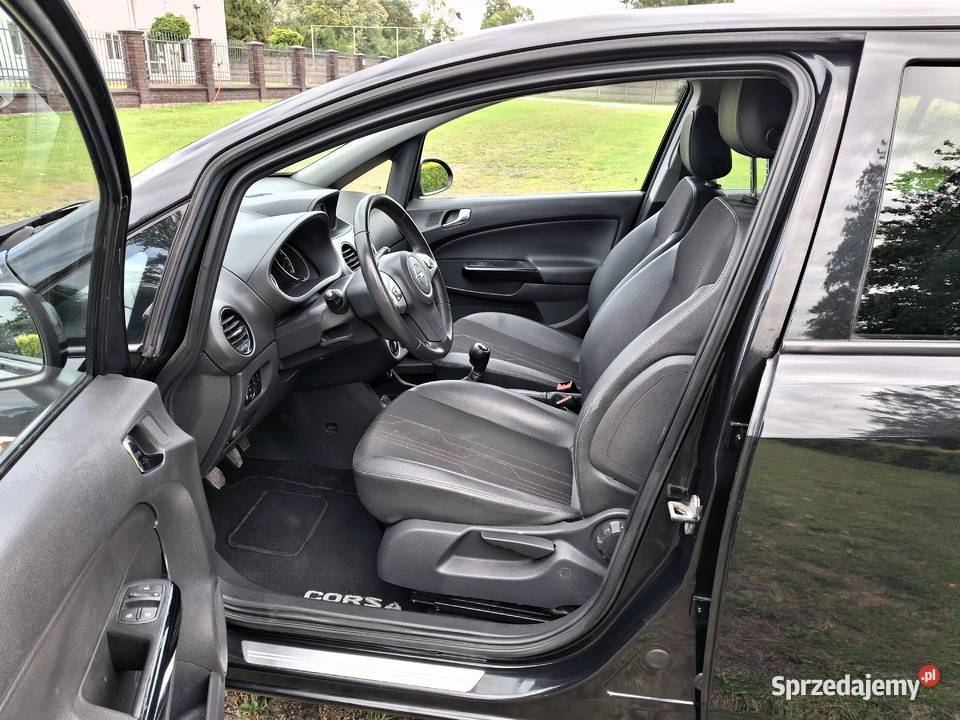 Opel Corsa 14 16V 150 Jahre manualna sprzedam
