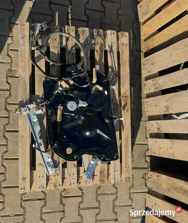 Mechanizm podnośnika szyby prawych przednich Radom