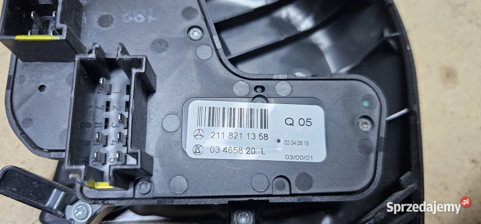 Przełącznik fotela mercedes w211 2118211358 sprzedam