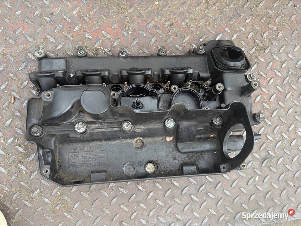 Pokrywa dekiel zaworów BMW E46 20 D 320D Głowice cylindrów sprzedam