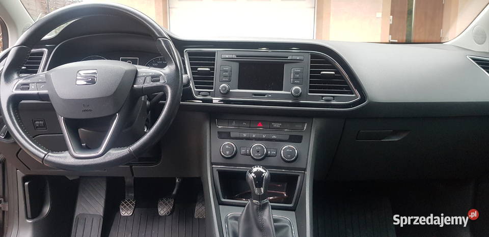 SEAT LEON 2015 niski przebieg zadbany