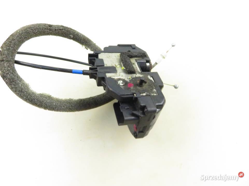 ZAMEK PRAWY TYLNY NISSAN QASHQAI I