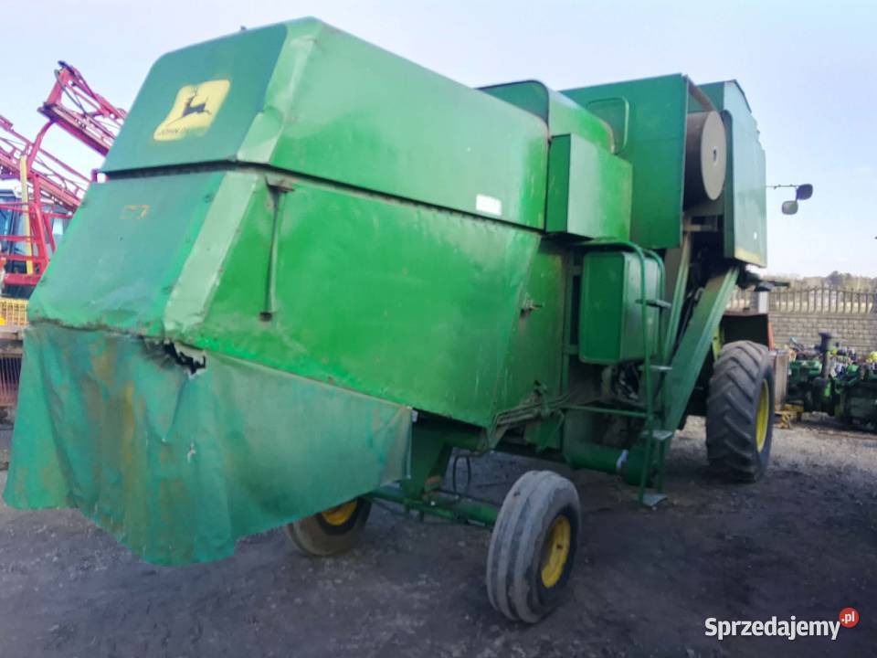 Kombajn zbożowy John Deere 940 kabina