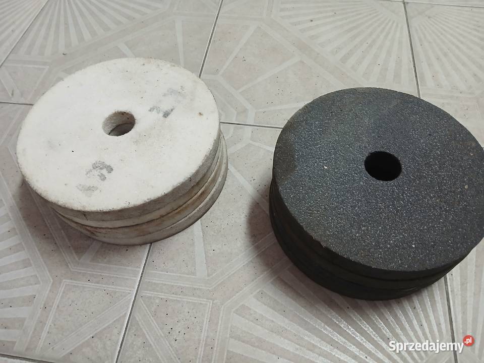 Tarcza szlifierska 200 x 32 x 20 mm kamień P60 sprzedam