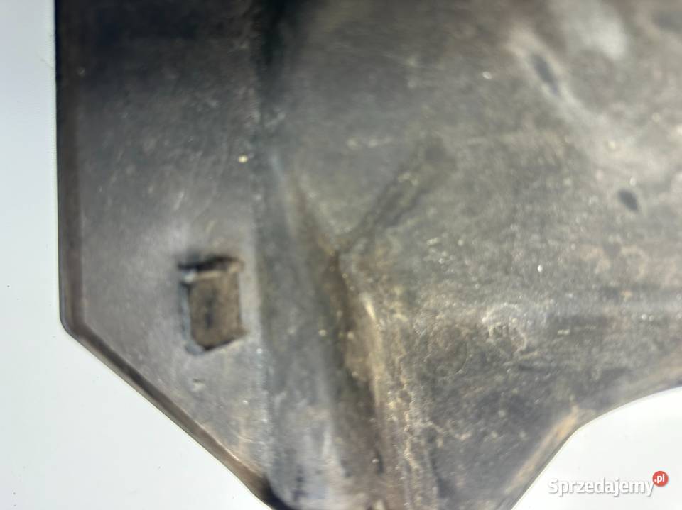 Obudowa Maskownica Pod Lampą Centralną Czarna Motoryzacja Sulęcin
