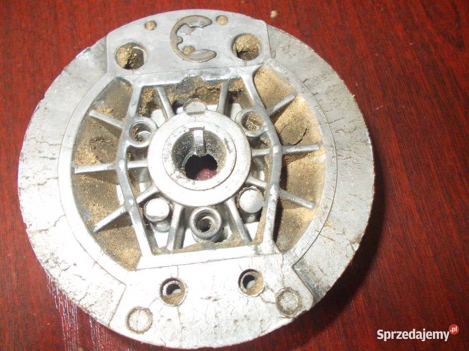 Solo 639 645 651 Koło magnesowe magneto 1600 Stalowa Wola