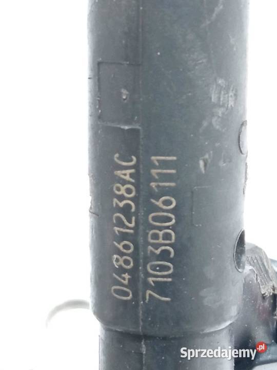 LISTWA WTRYSKOWA 04861238AC 38 V6 Dodge Grand
