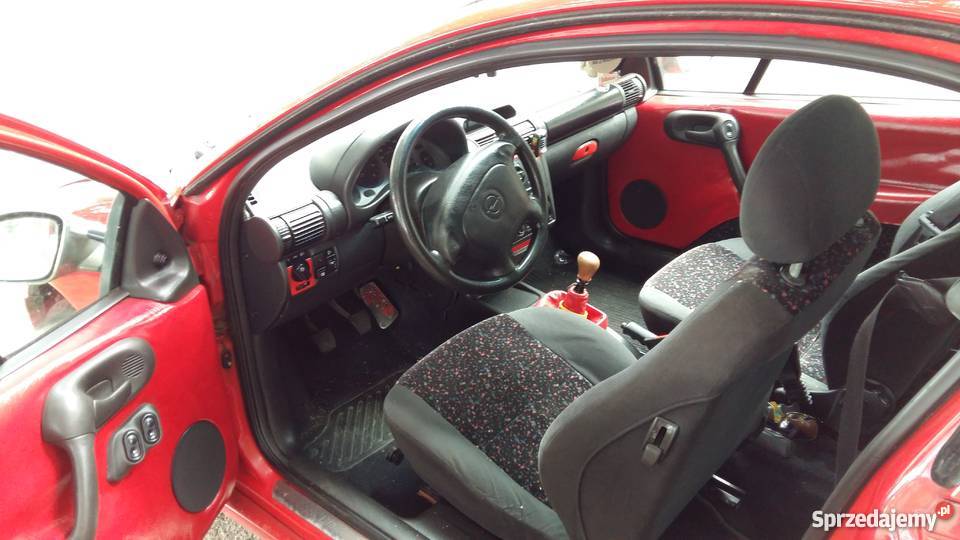 Opel tigra 14 Rok produkcji 1995 śląskie Chorzów