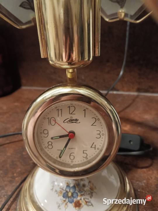 Lampa ze szkła z zegarkiem Olsztyn