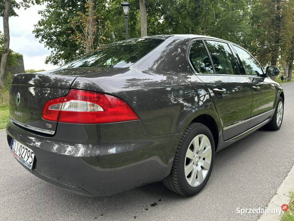 koda Superb 18 TSI Elegance 160 Koni Polski lakier metallic Józefkowo