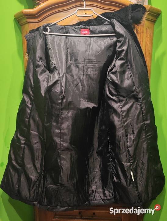 Czarna ciepła kurtka zimowa z kapturemkołnierz mazowieckie Piaseczno sprzedam