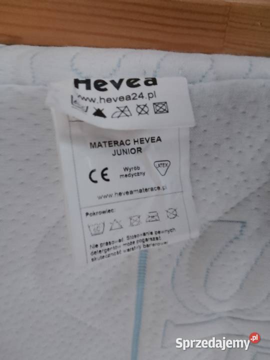 Zestaw Łóżko domek Pinio 160x70 materac hevea śląskie