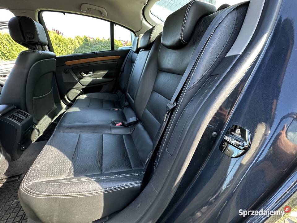Renault laguna 3 20 dci 150 initiale Paris Psary