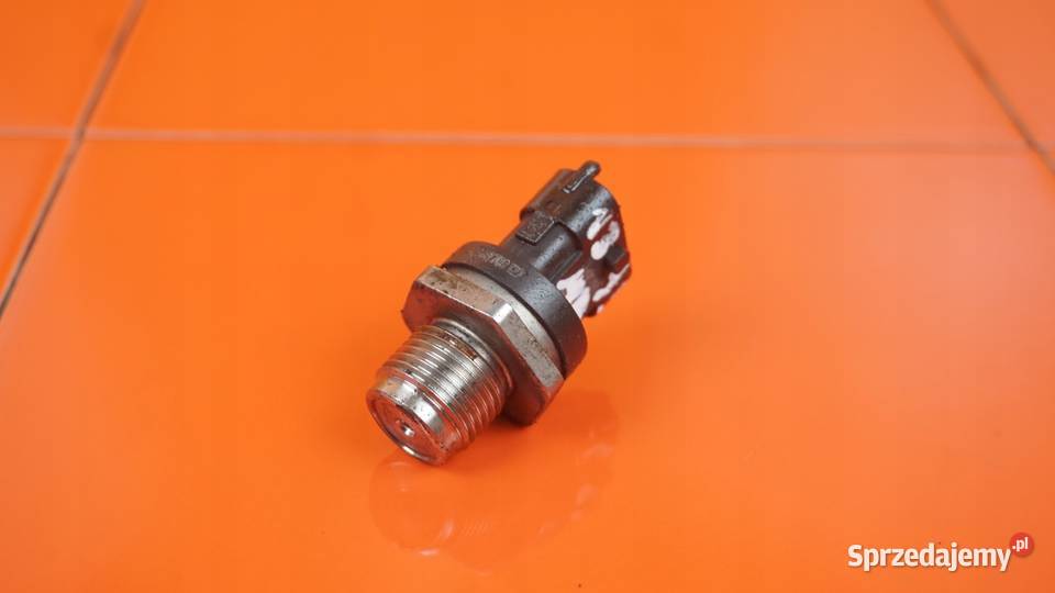 TRAFIC VIVARO 20 DCI 12r M9R786 czujnik