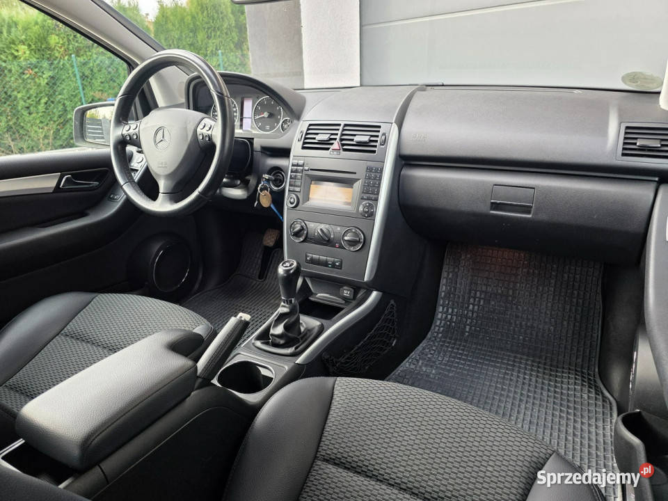 Mercedes A 160 AVANTGARDE zadbany klima niski czarny Czarnków