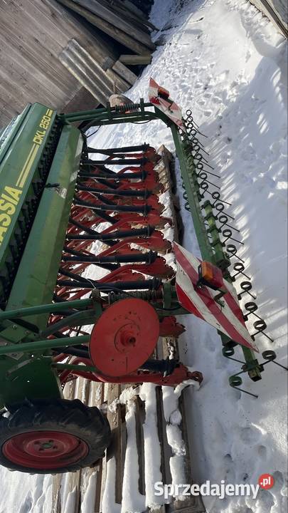 Siewnik Hassia DKL 250 Piotrów-Gułaczów