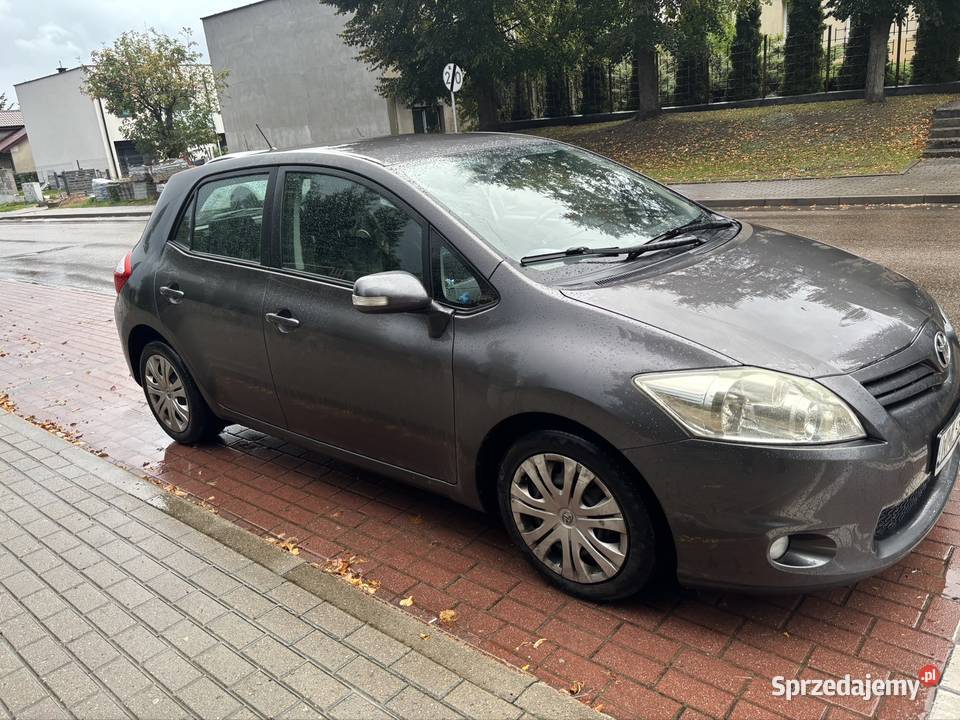 Toyota Auris Mława