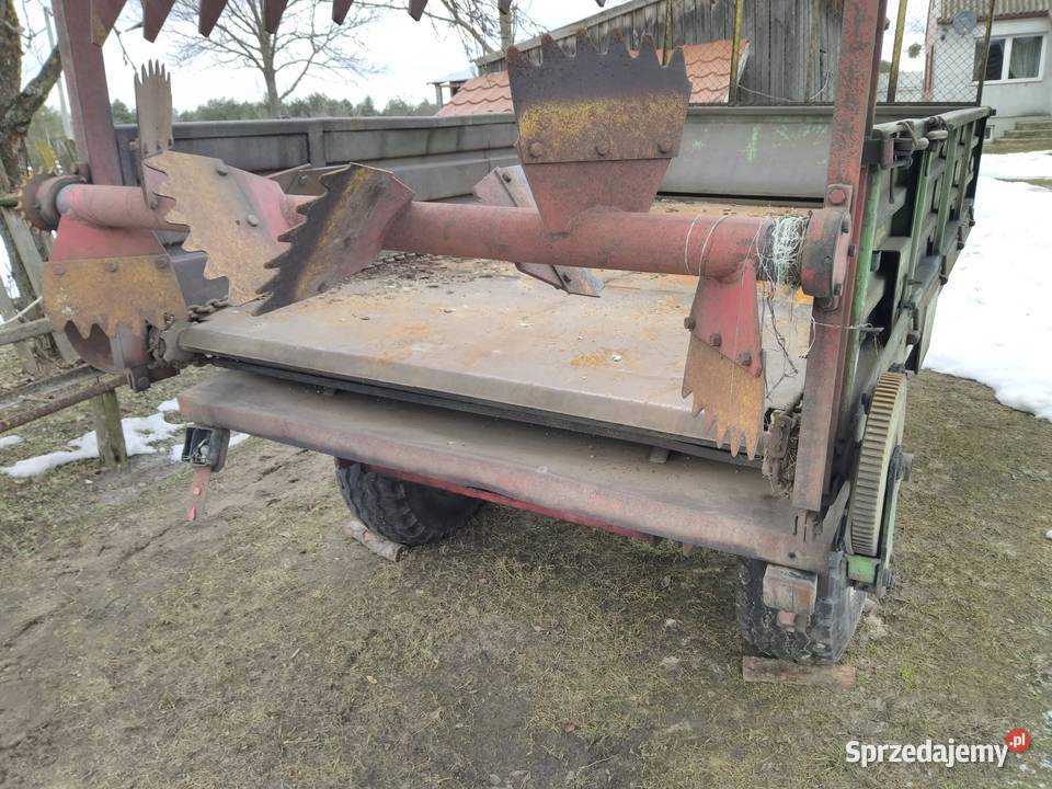 Rozrzutnik 1osiowy z wywrotem metaltech Przyczepy rolnicze Białystok