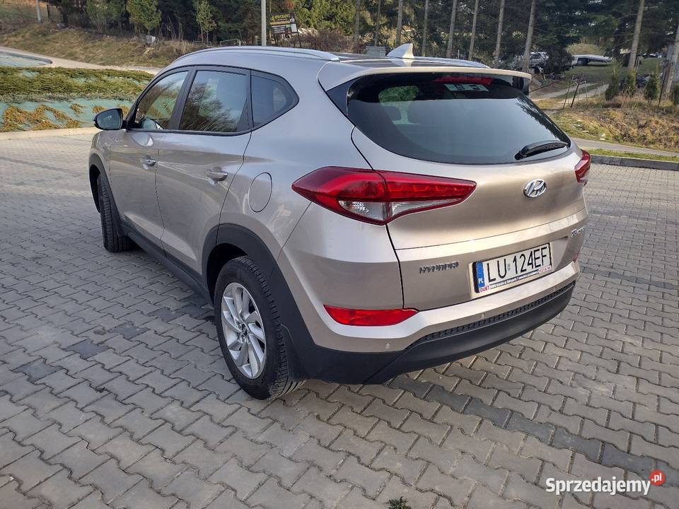 Hyundai Tucson 16 benzyna 132 salon Polska