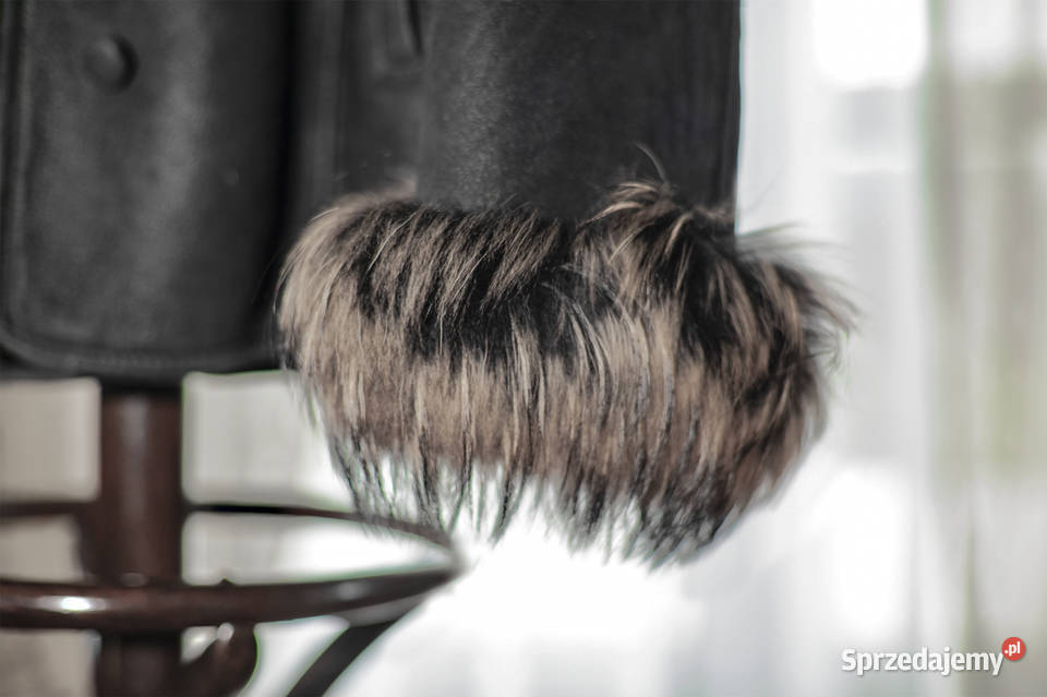 Kurtka zamszowa z lisem Rozmiar 38(M) Mrzezino