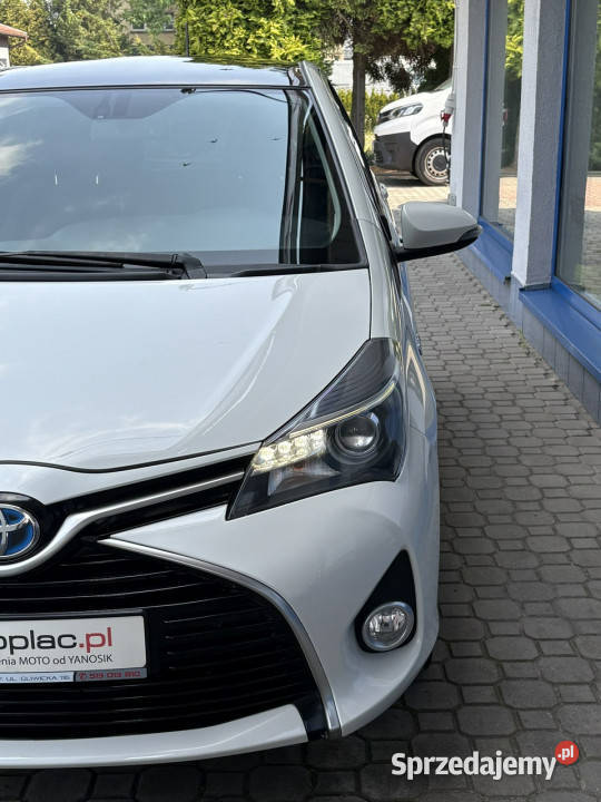 Toyota Yaris 15 Hybrid Biała PerłaKamera klimatyzacja Tarnowskie Góry