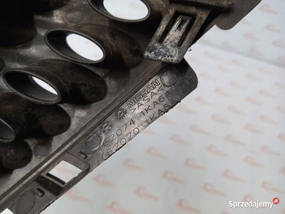 GRILL KRATKA ATRAPA PRAWA 620741KA6A NISSAN JUKE Kielce sprzedam