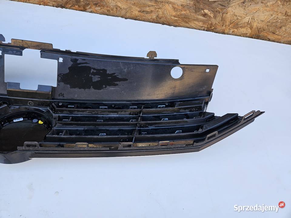 VW PASSAT B8 GRILL ATRAPA ZDERZAKA PRZÓD Międzychód