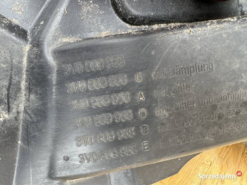 Nadkole przód prawe rh skoda superb III 3 3V0 Rok produkcji 2016 Międzychód
